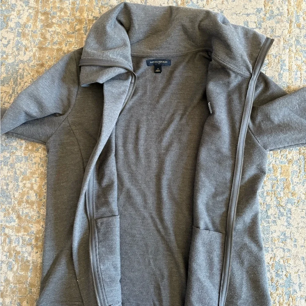Banana Republic Gray Sweatshirt & Hoodie Set - Picture 4 of 10